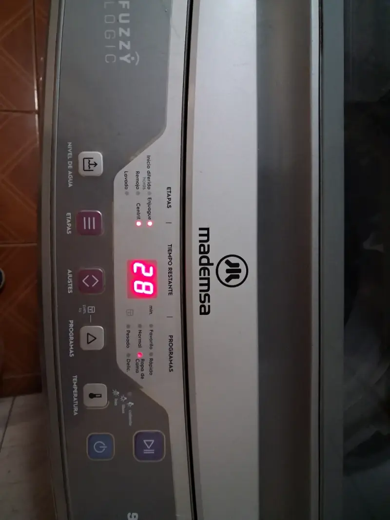 Lavadora automática Mademsa 9.5 kg en buen estado - 3
