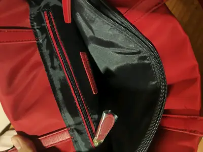 Bolso tote rojo Tommy Hilfiger elegante - miniatura 4
