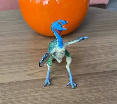 Dinosaurio Oviraptor - miniatura 3