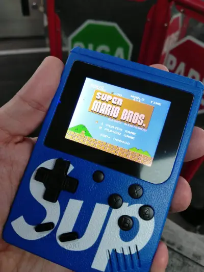Consola portátil SUP retro con juegos clásicos - miniatura 1
