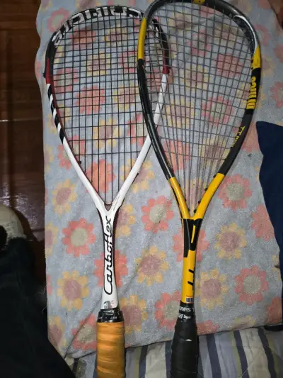 Raquetas de squash Carboflex y Dunlop en buen estado - miniatura 1