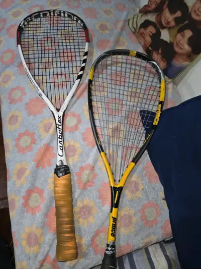 Raquetas de squash Carboflex y Dunlop en buen estado - miniatura 2