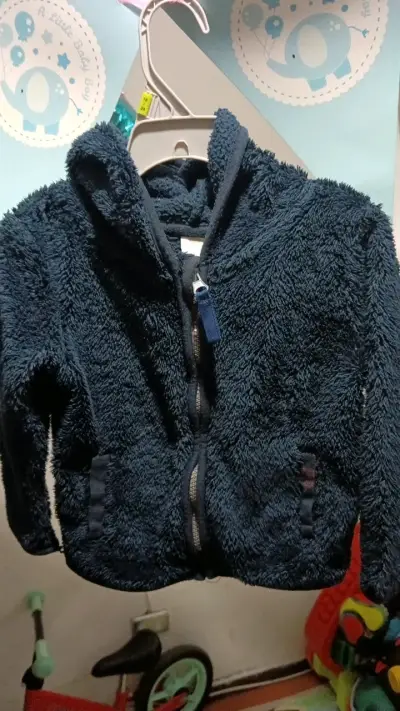 Poleron polar azul para niño con capucha - miniatura 1