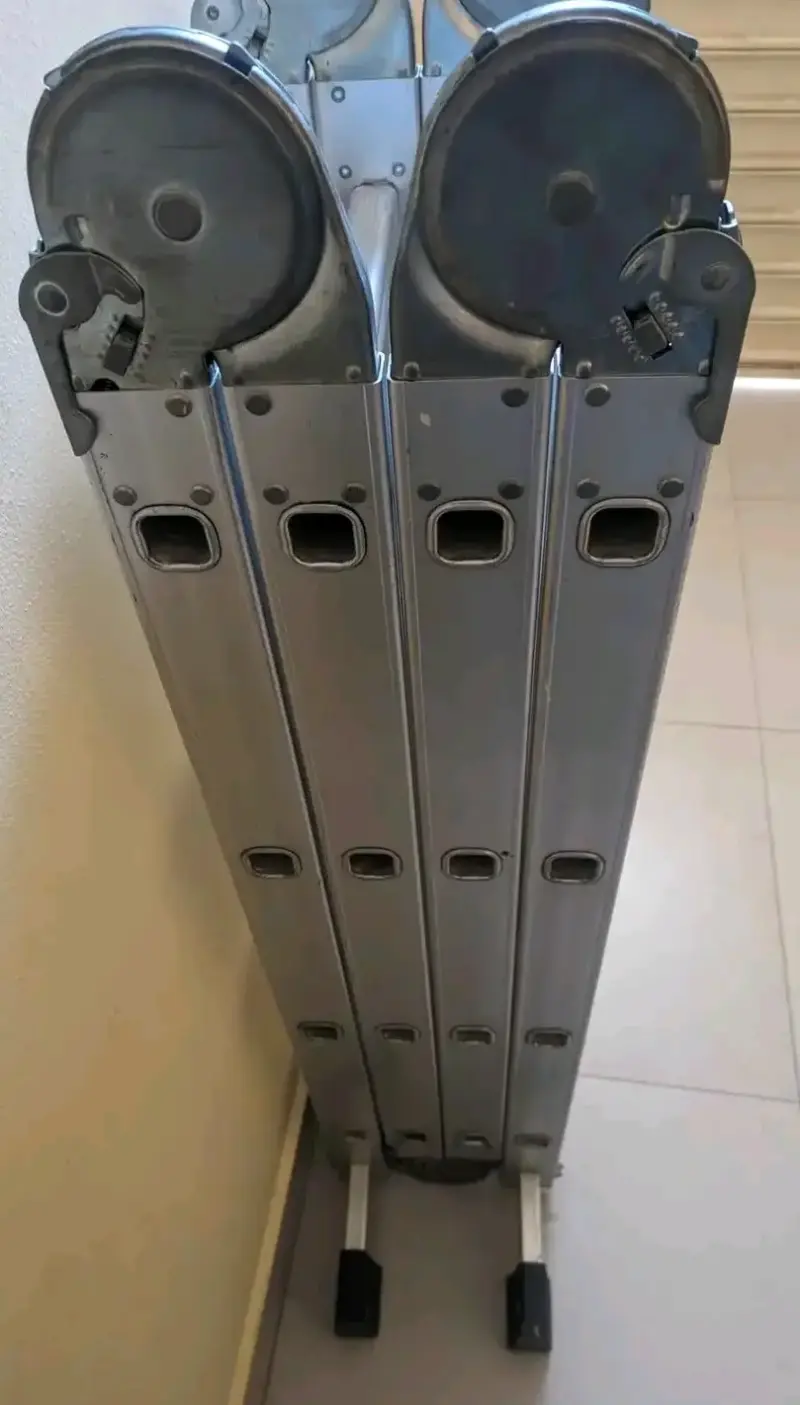 Escalera telescópica de aluminio resistente - 5