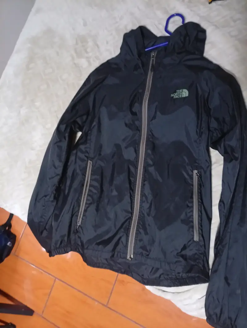 Chaqueta cortaviento negra The North Face - 2