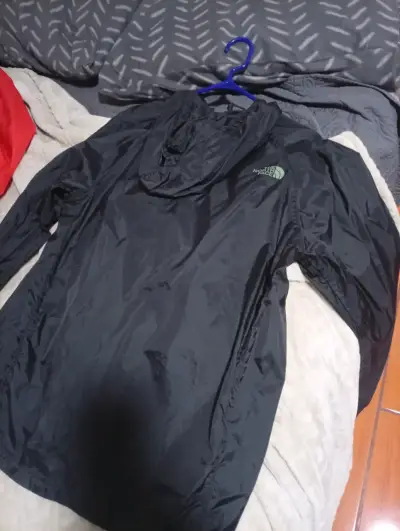 Chaqueta cortaviento negra The North Face - miniatura 4