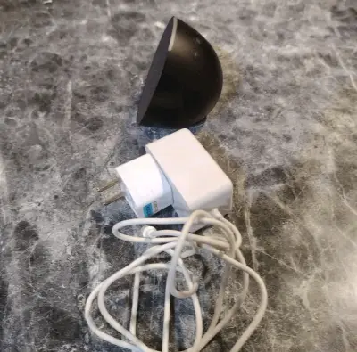 Amazon alexa  negro con cargador - miniatura 3