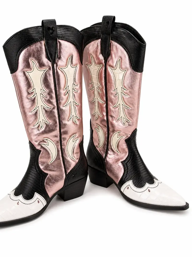 Botas vaqueras de cuero rosado y negro