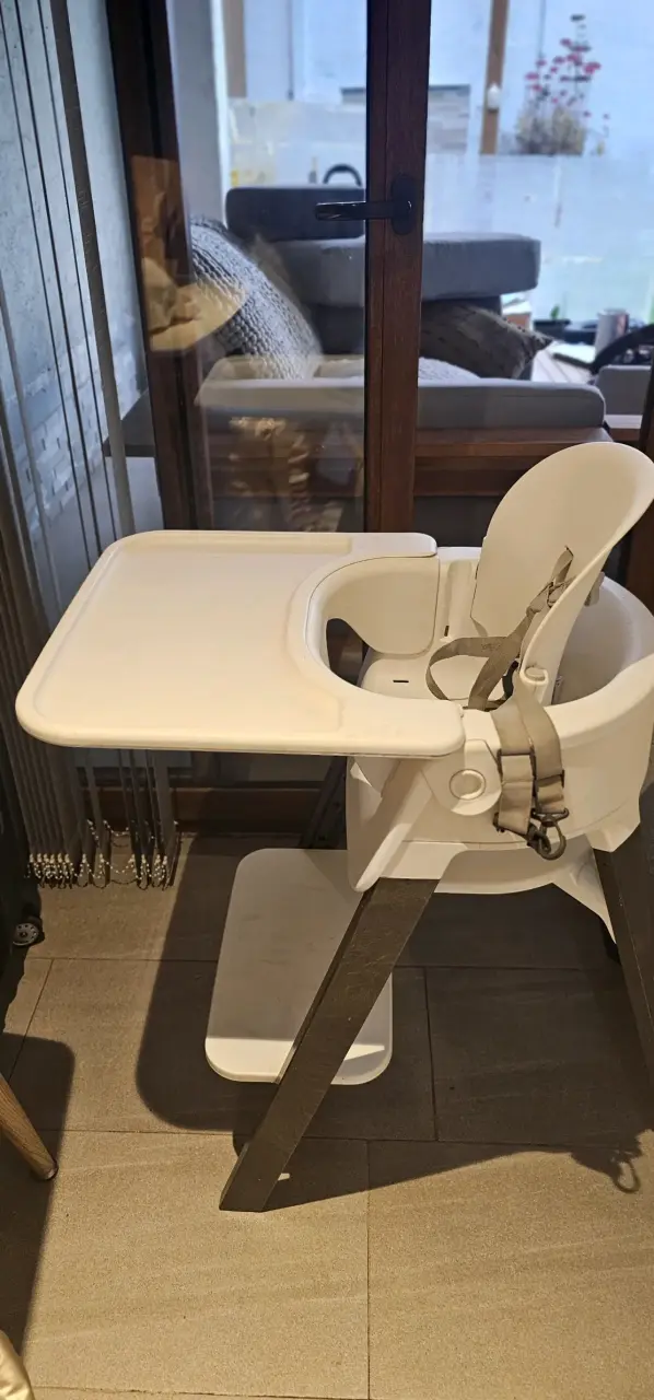 Silla alta para bebé Stokke blanca - 3