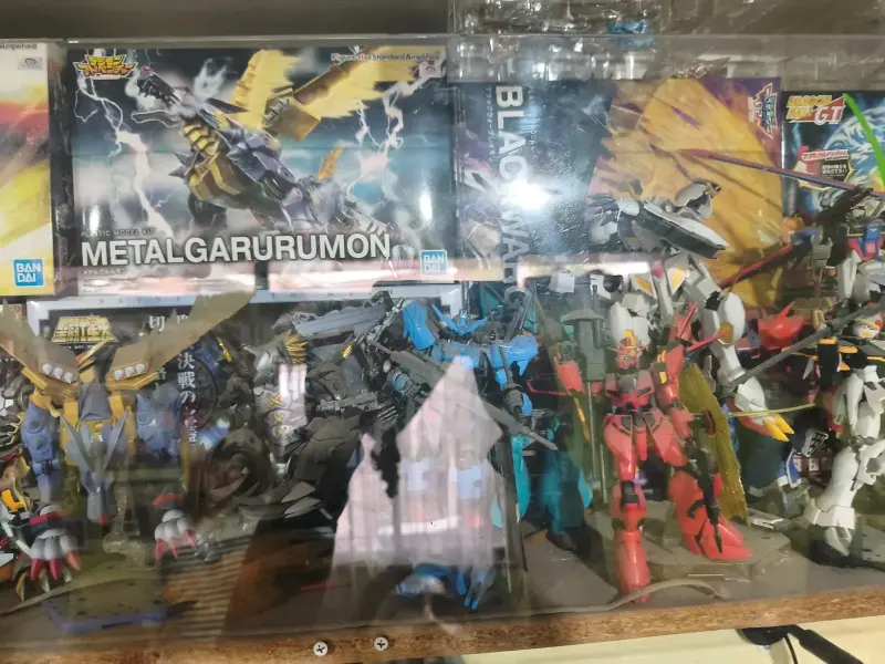 Figuras de acción Digimon y Gundam Bandai - 1