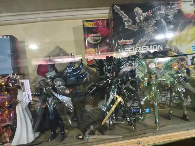 Figuras de acción Digimon y Gundam Bandai - 4