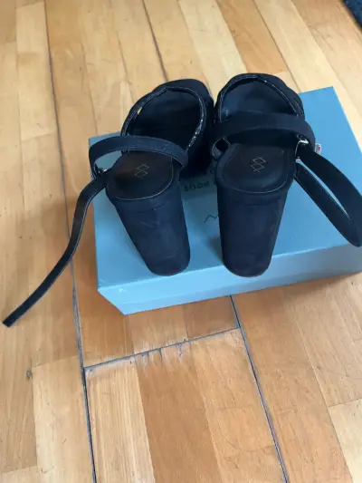 Sandalias de tacón alto negras con plataforma - miniatura 3