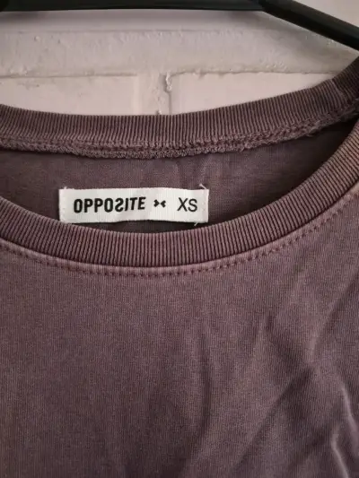 Polera sin mangas color morado - miniatura 2