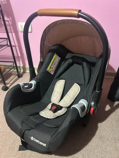 Silla de Auto Bebesit Negra con Manilla Ajustable - miniatura 4