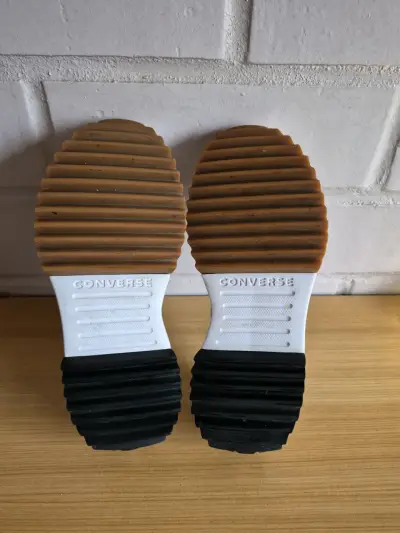 Zapatillas plataforma negras estilo casual - miniatura 3