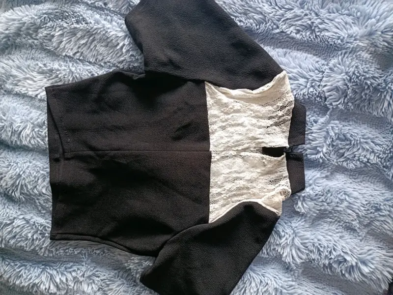 Polera coquette darks - 3