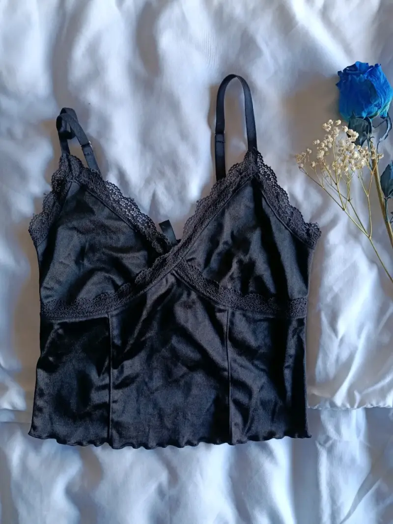 Top encaje goth