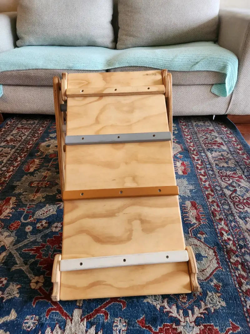 Rampa de madera para niños tipo Pikler - 2