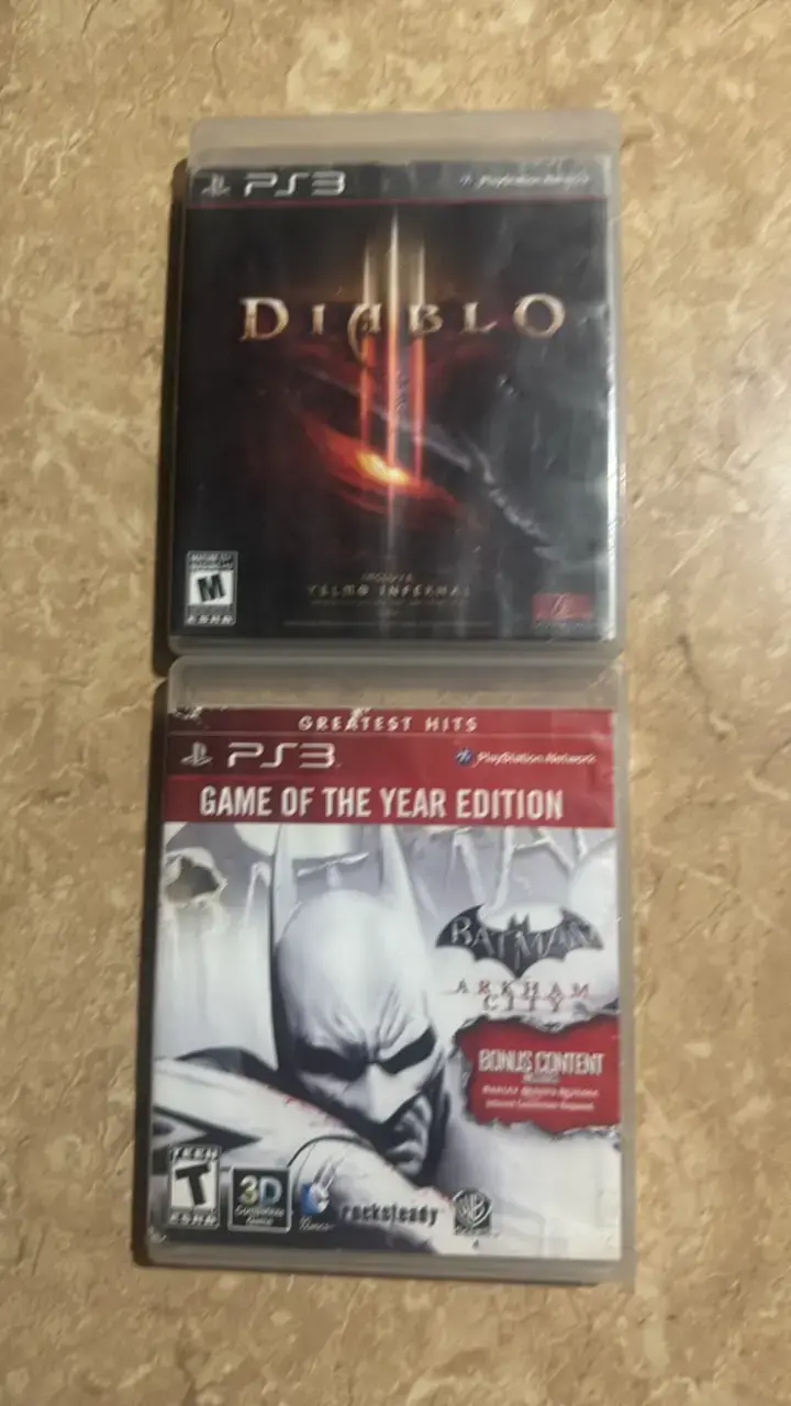 Juegos PS3 Diablo III y Batman Arkham City - 1