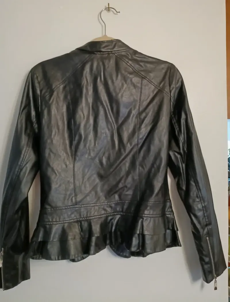 Chaqueta de ecocuero negra para mujer talla M - 2