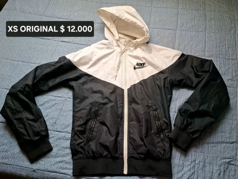 Cortaviento Nike Bicolor con Capucha