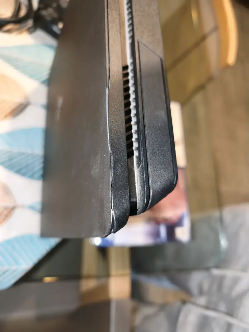 Vendo PS4 Slim 1TB + 1 Control O - 3