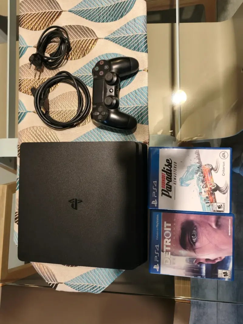 Vendo PS4 Slim 1TB + 1 Control O - 4