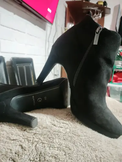 Botines de gamuza marrón con tacón alto - miniatura 2