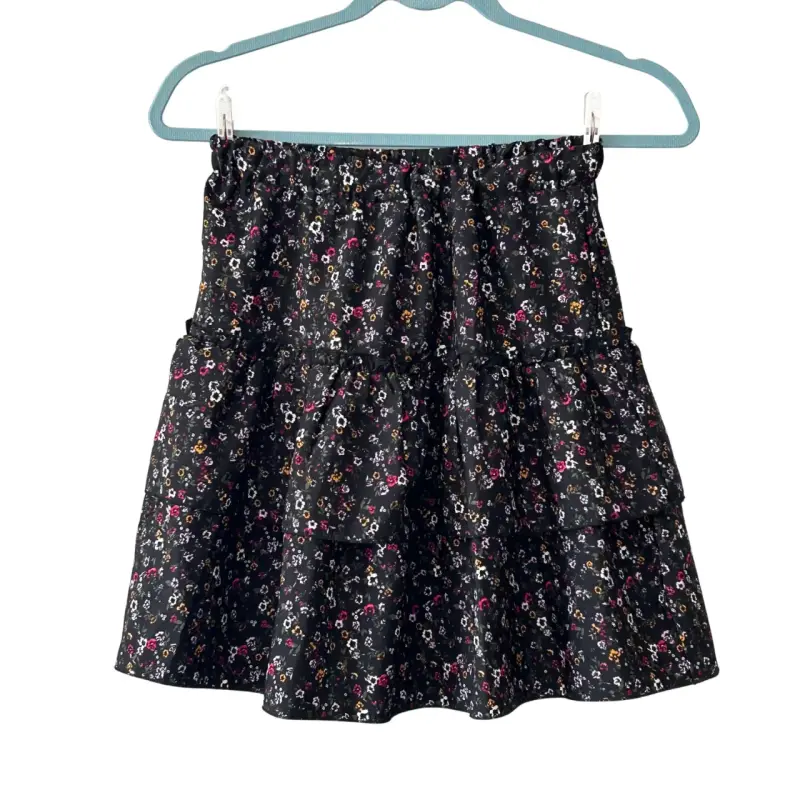 Falda Twoday talla 16 corta floreada negra