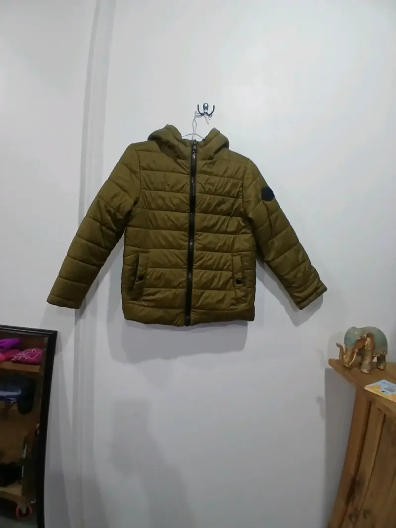 Chaqueta acolchada verde oliva para hiño - 1