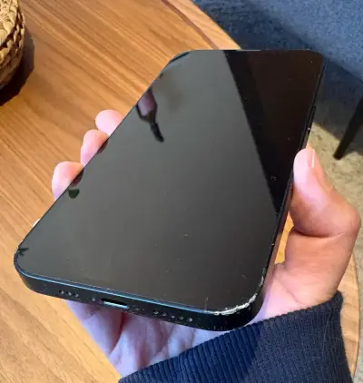 iPhone 13 - miniatura 4