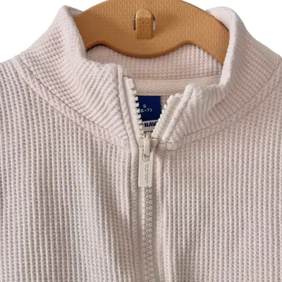 Polerón Old Navy talla 6-7 tela waffle - miniatura 3