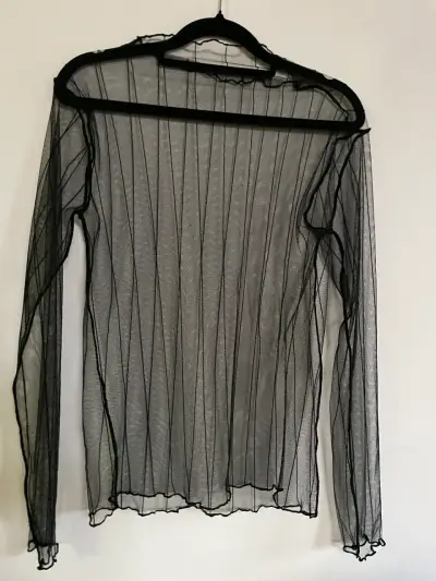 Blusa transparente negra de malla - miniatura 6