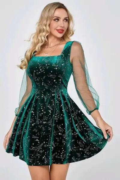 Vestido verde de terciopelo con mangas transparentes - miniatura 1