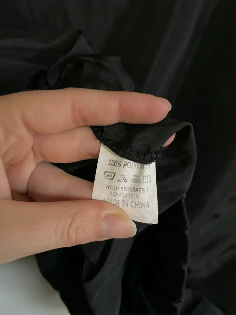 Chaqueta bomber negra con cierre metálico - 5