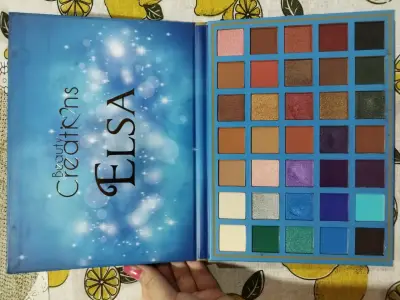 Paleta de sombras Beauty Creations Elsa - miniatura 1
