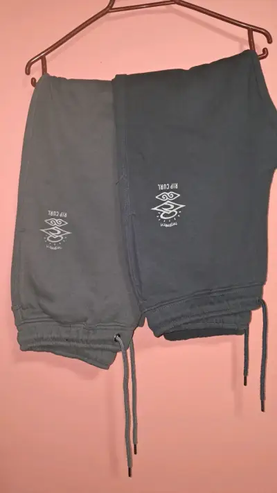 Pantalones deportivos - miniatura 3