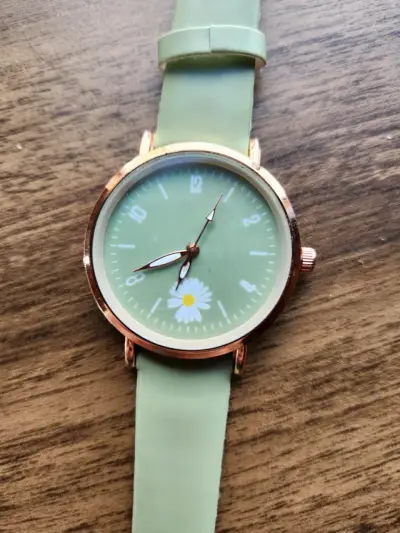 Reloj de pulsera verde menta con diseño floral - miniatura 3