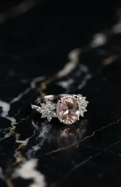 Anillo Solitario "Elegancia Floral" - miniatura 1