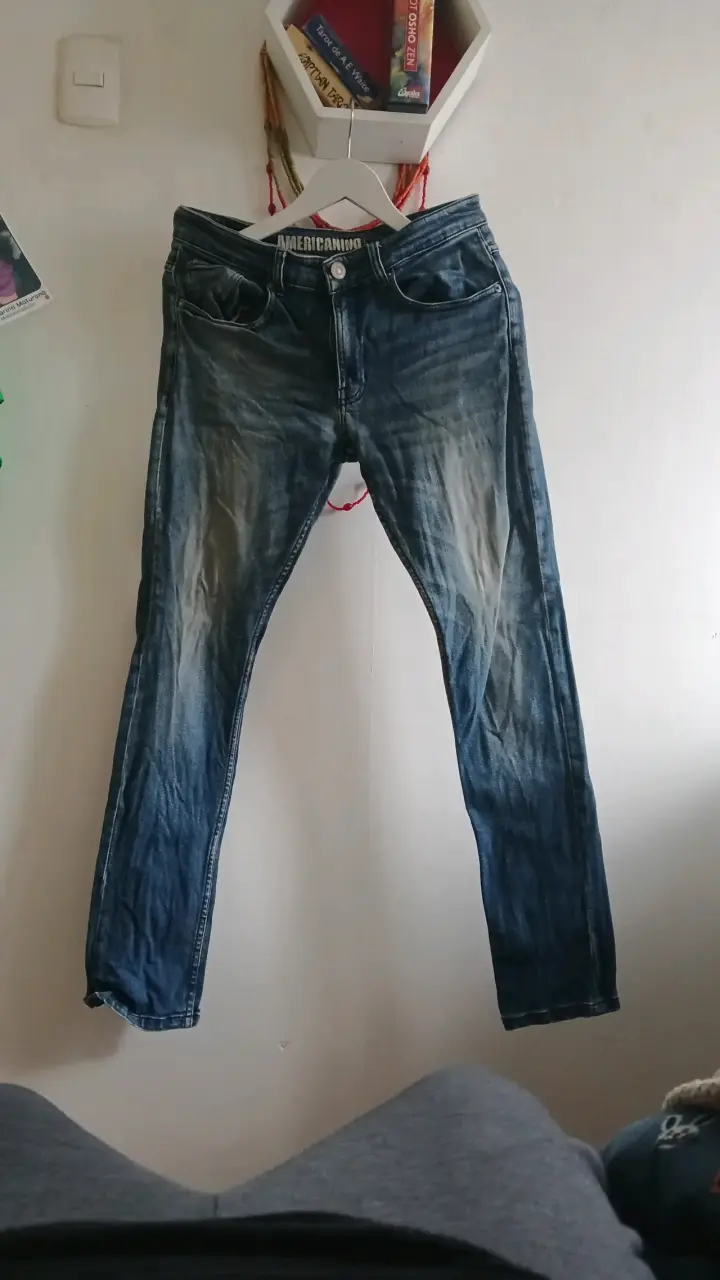 Jeans azul desgastado Americano para hombre