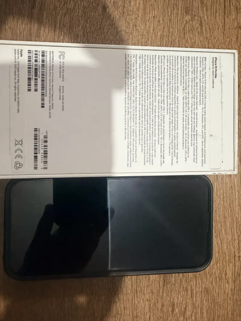 iPhone 15 Pro Max 256GB Plata en Buen Estado - 2