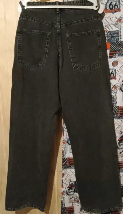 Jeans negros de mezclilla para hombre - miniatura 1