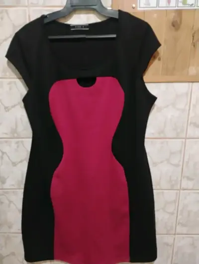 Polera sin mangas con diseño colorido - miniatura 5