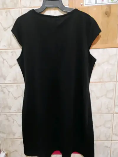 Polera sin mangas con diseño colorido - miniatura 6