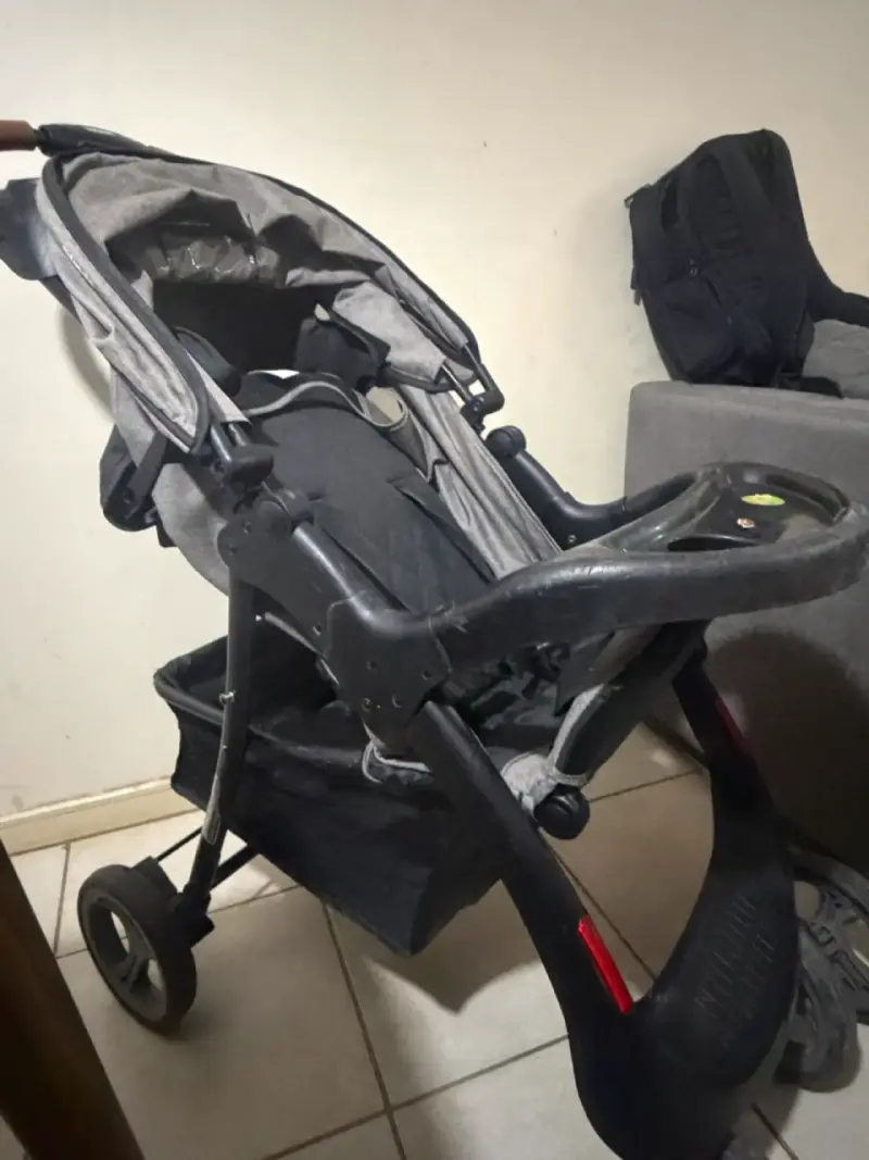 Coche de bebé plegable con manillar ajustable - 2