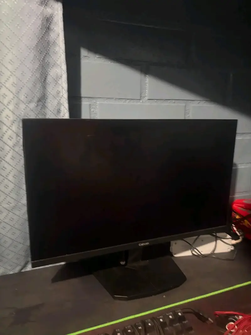 Monitor LED Full HD marca Onix - 1