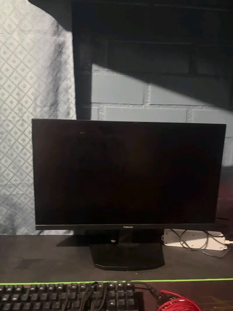 Monitor LED Full HD marca Onix - 2