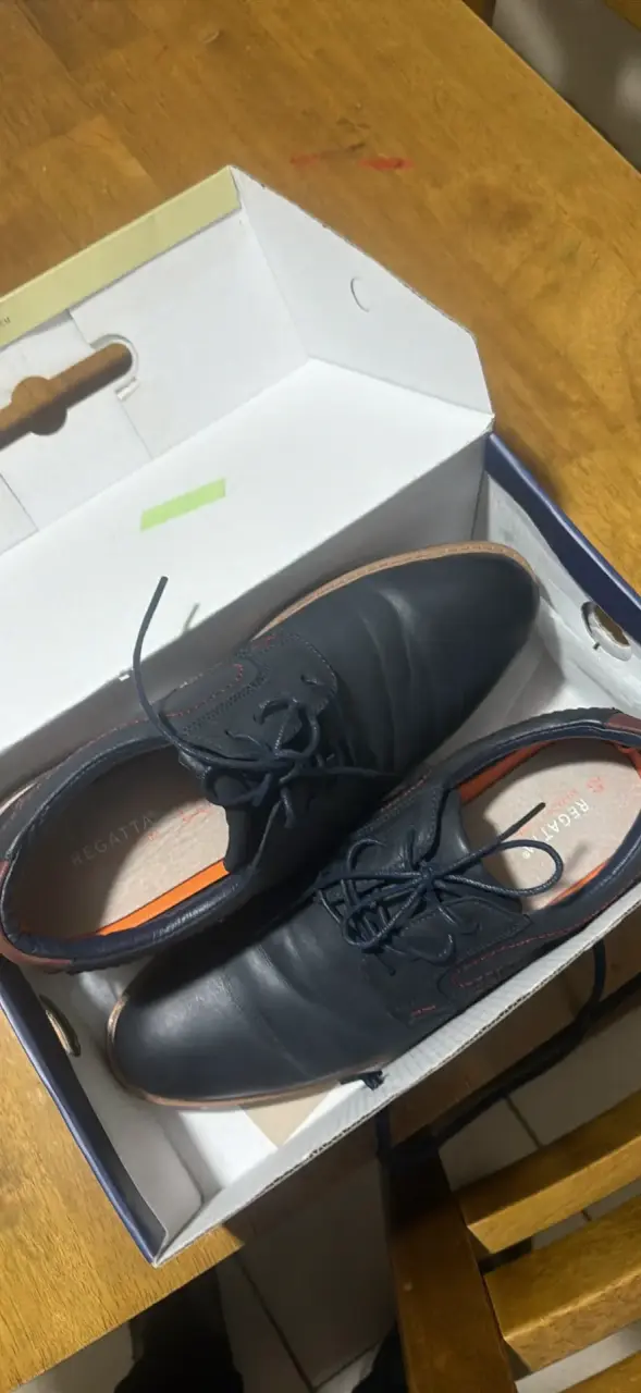 Zapatos de vestir negros para hombre con costuras rojas - 2