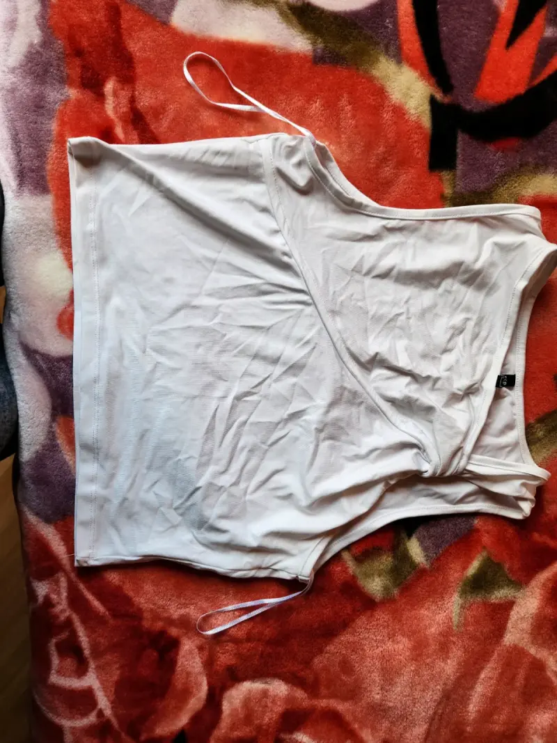 Top blanco sin mangas para mujer - 2