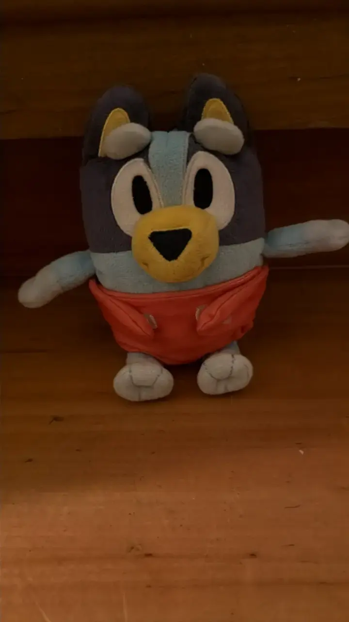 Peluche Bluey infantil azul y amarillo - 1